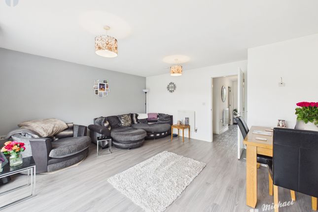 5 Limelight Avenue, Aylesbury photo 3