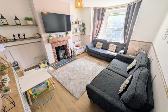 13, Victoria Grove, East Cowes photo 3