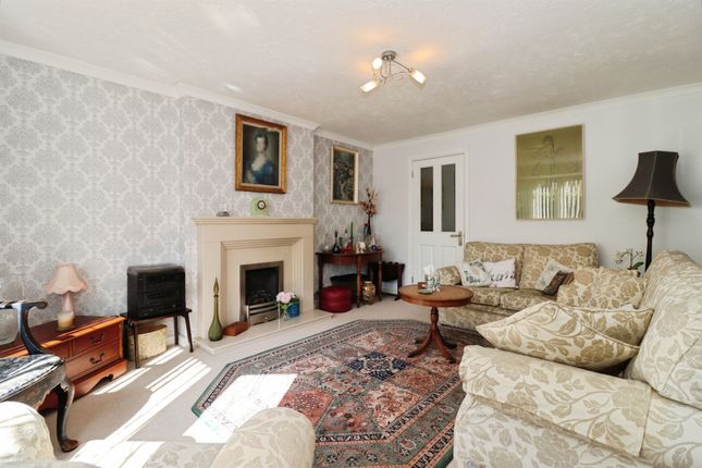 68, Church Farm Road, Bristol photo 4