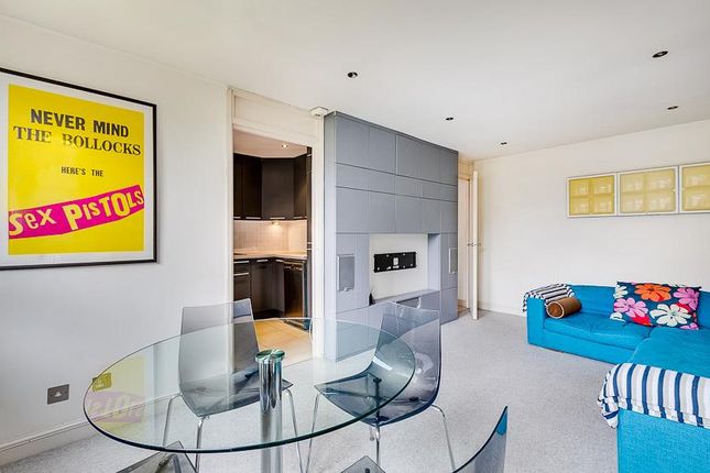 Flat to rent in Lily Close, St Paul's Court