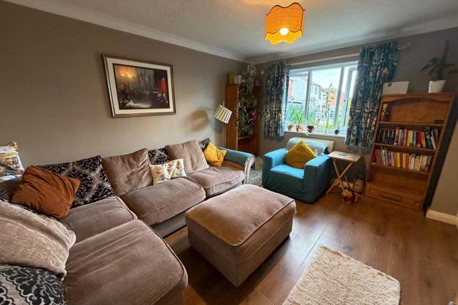 23, Abelia Close, Paignton photo 3