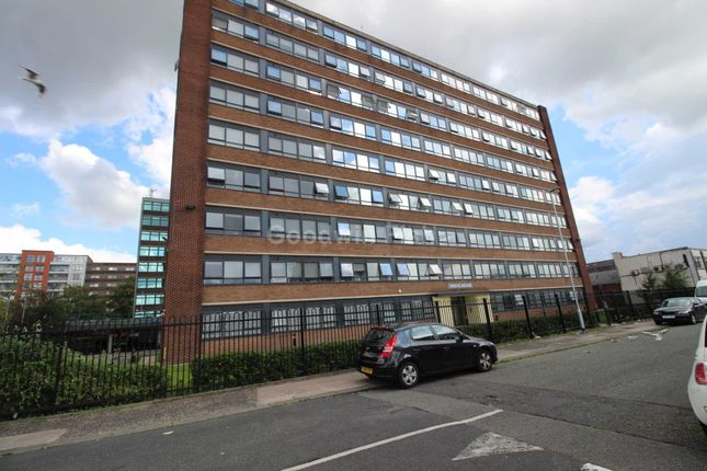 Flat to rent in Grove House Skerton Rd, Manchester M16