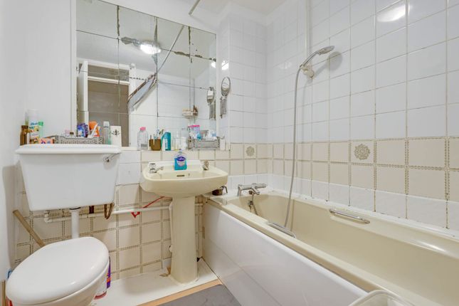28, Kirkham Road, London photo 5