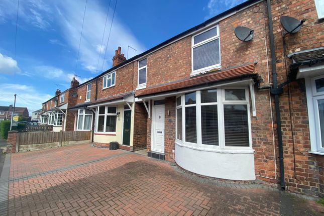 Terraced house to rent in Stoneley Avenue, Crewe