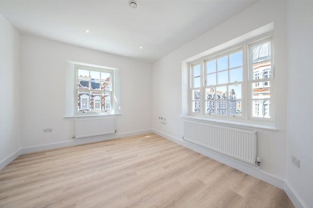 2, 14, Summerland Gardens, London photo 4
