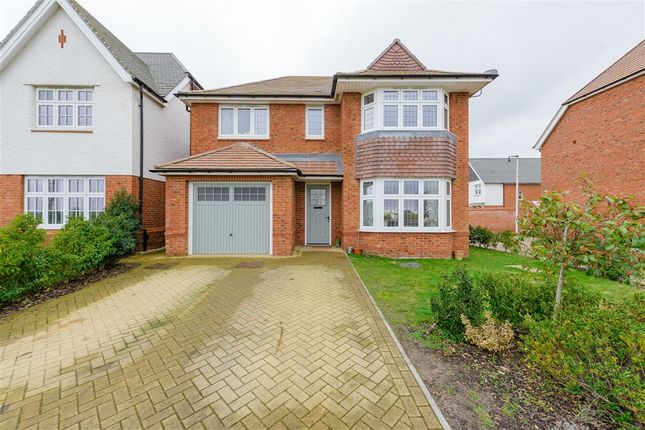 3-bed house on Hagelstowe Avenue High Halstow, Rochester, £535,000