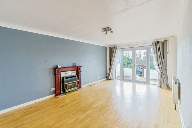 9, Tor Road, Peacehaven photo 4