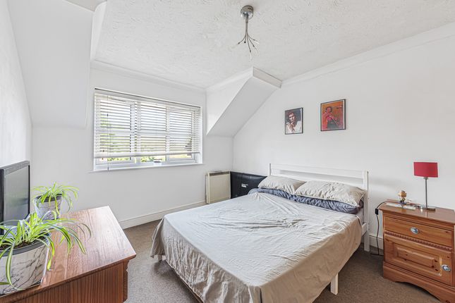 Flat Flat 5, Mayfield Court, 71 Sidcup Hill, Sidcup photo 4