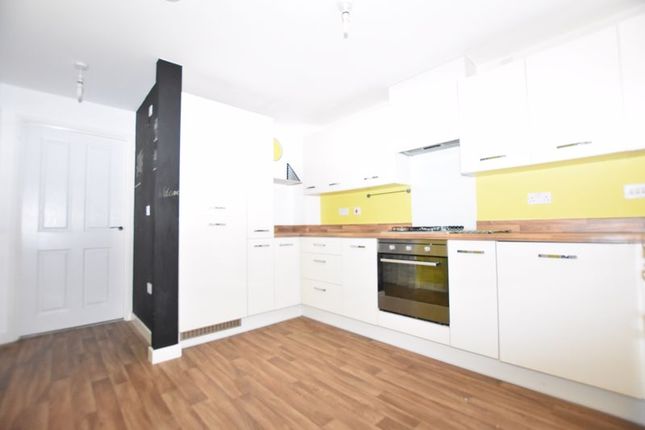 4, Brodwell Grove, Nottingham photo 2