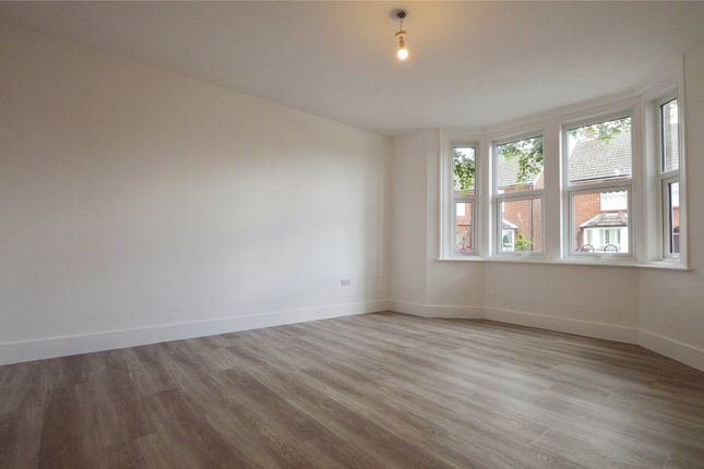 Flat 4 Aberdeen House, 52, Liphook Road, Bordon photo 2