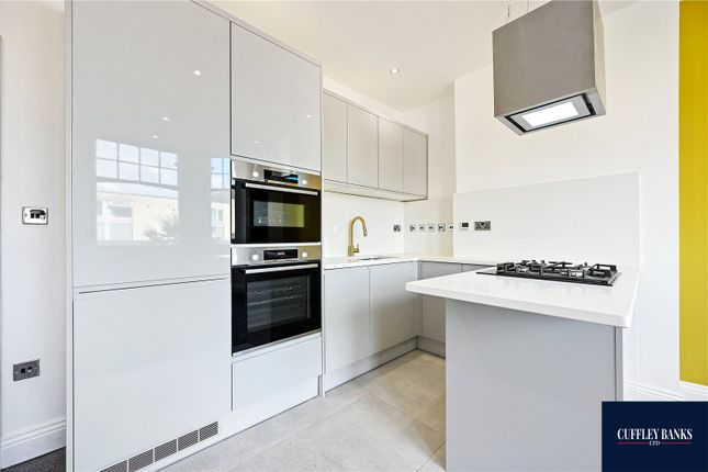 Thumbnail Flat to rent in Askew Mansions, London