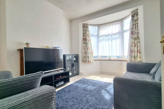 46, Belmont Road, Harrow photo 2