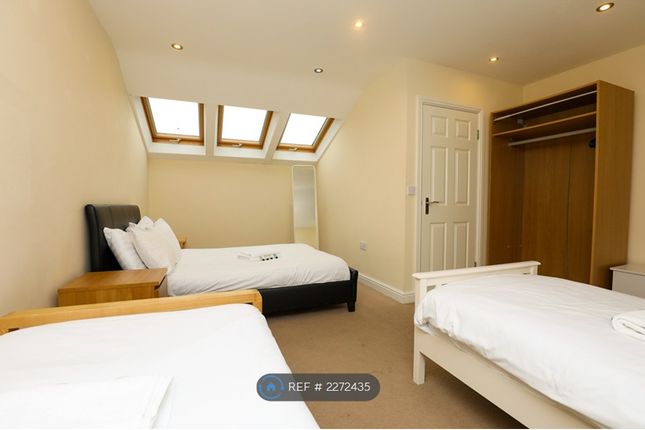 2-bed terraced on Knight Street, Liverpool, £1,200/mo