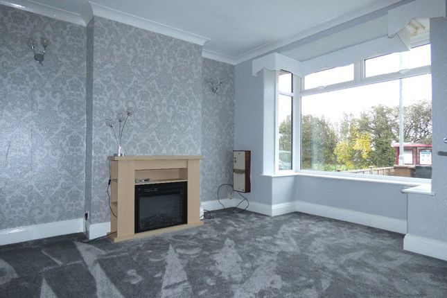 17 East View, Leeds photo 2