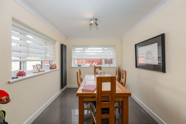 32, Murton Lane, Swansea photo 3