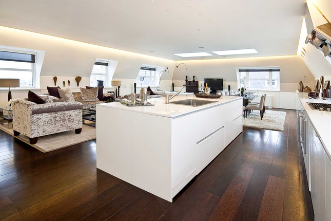 Penthouse 1104, Boydell Court, St Johns Wood Park photo 4