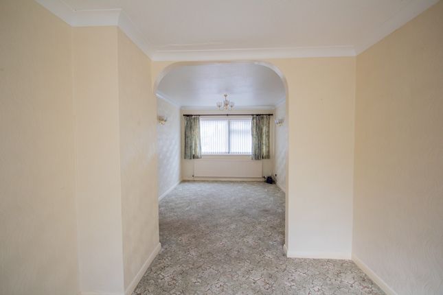 24 St Anthonys Close, Ottery St Mary photo 4