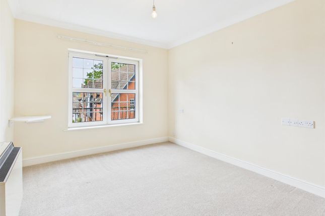 Arundel Lodge, 11, Pegasus Court, Reading photo 4
