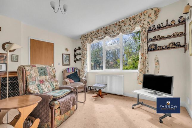 10, Queens Parade, Grimsby photo 4