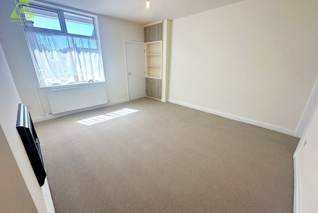 38, Mabel Street Greater Manchester, Westhoughton photo 4