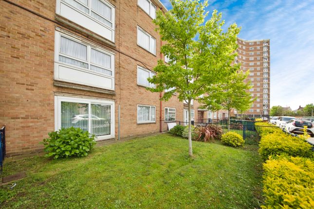 Flat for sale in Hathaway Crescent, Manor Park, London