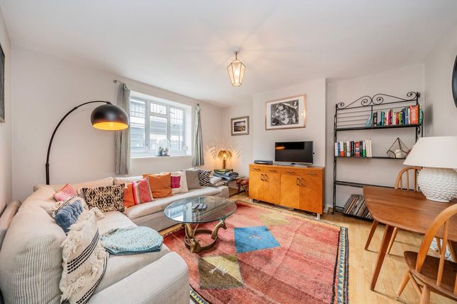 Flat 211, Dibdin House, London photo 2