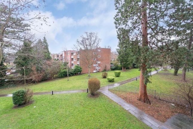 Flat for sale in Westmoreland Drive, Sutton