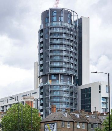 1 bed flat for sale in Goodwin St, Finsbury Park, London N4