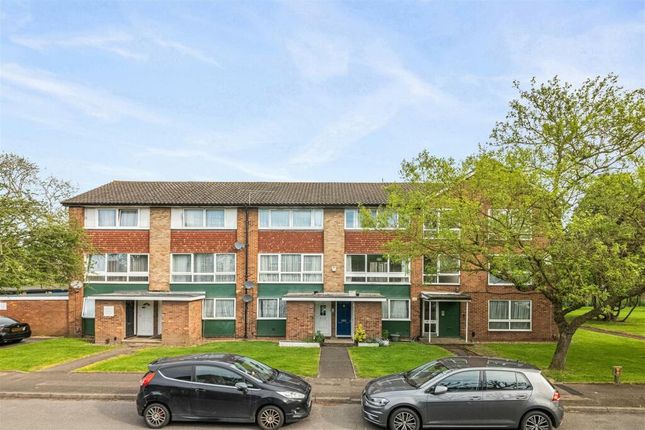 Flat for sale in Compton Road, Hayes