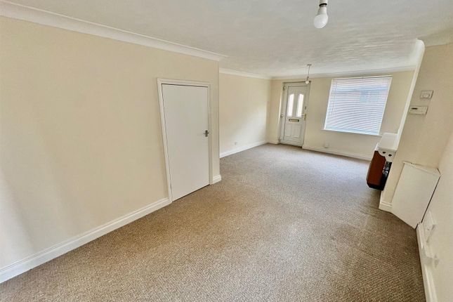 34, Eastgate, Peterborough photo 4