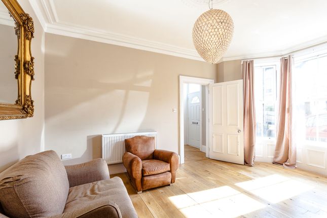 12a Strawberry Dale Avenue, Harrogate photo 4