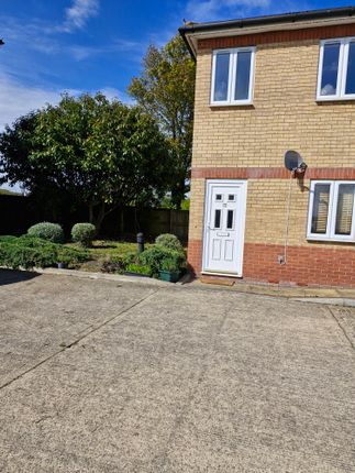 Maisonette to rent in Glen House Bourne Road, Essendine