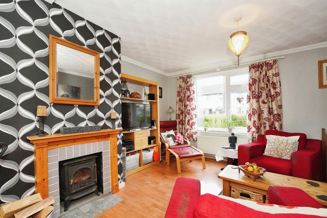 9, Queens Avenue, Swindon photo 2