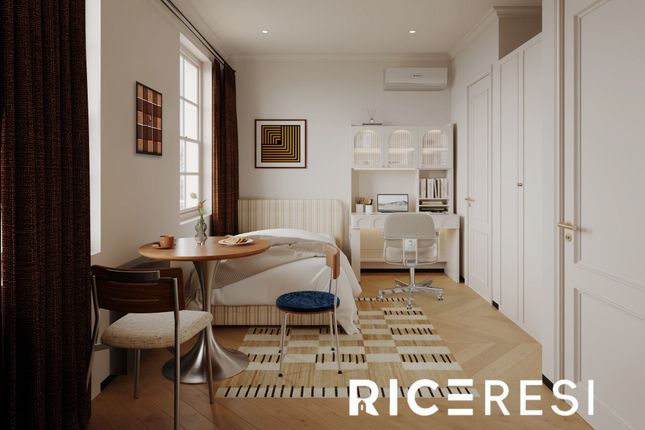 Studio flat on Studio 3, 65 Hartield Crescent, London, £2,100/mo