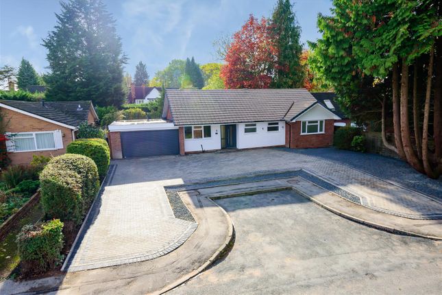 Bungalow to rent in Beauchamp Road, Solihull