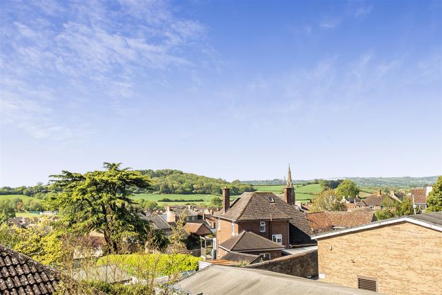 26, Highfield, Ilminster photo 2
