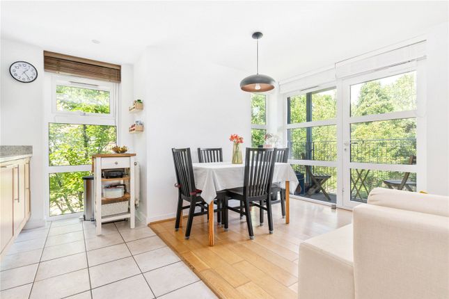 57, Whitelands Crescent, London photo 2