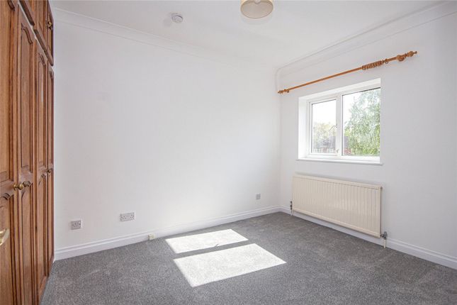Semi-detached house to rent in The Swallows, Welwyn Garden City, Hertfordshire