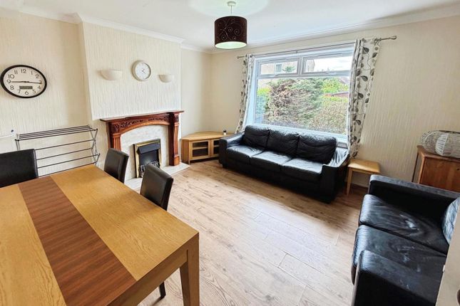 90, Gilmerton Dykes Drive, Edinburgh photo 2