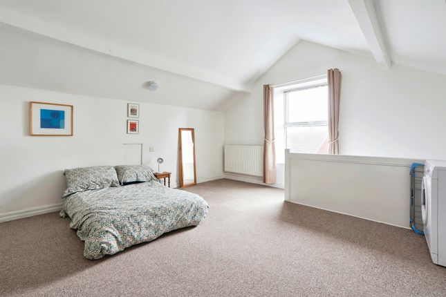 End terrace house for sale in Brighton Cliff, Bramley, Leeds