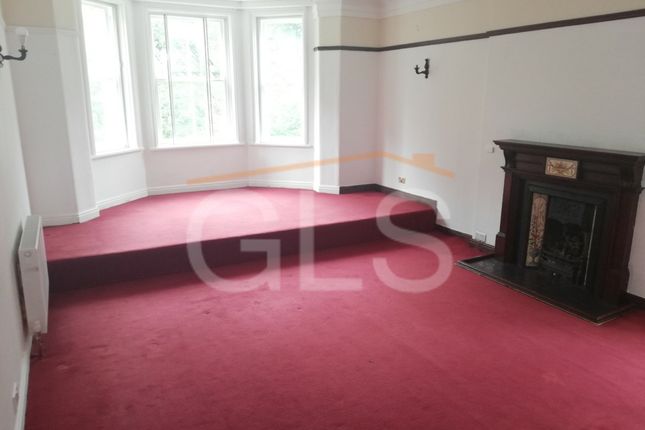 Flat to rent in Grosvenor Road, Scarborough, North Yorkshire