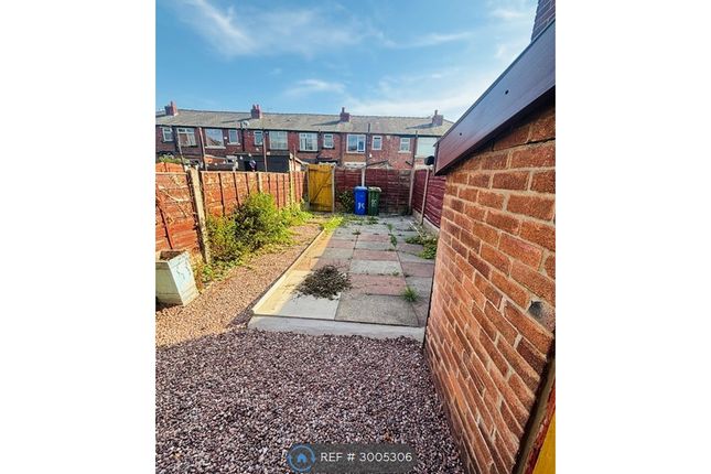 Grosvenor St, Denton, Manchester photo 3