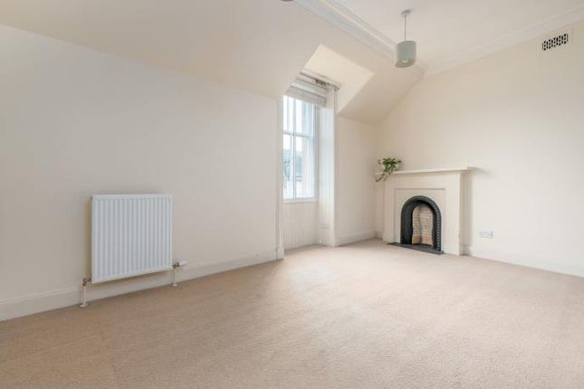 Flat to rent in High Street, Peebles