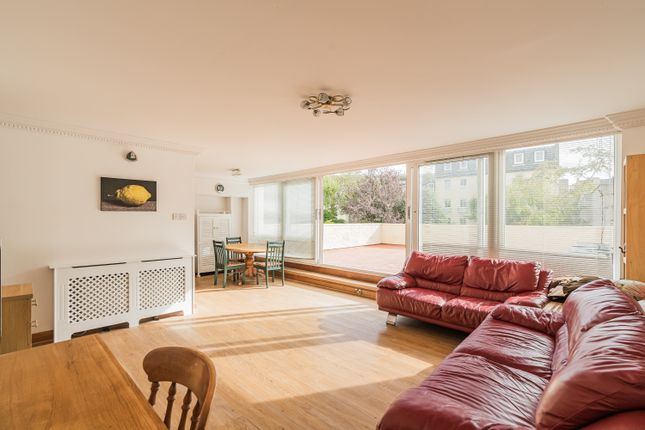 51/8, Caledonian Crescent, Edinburgh photo 2