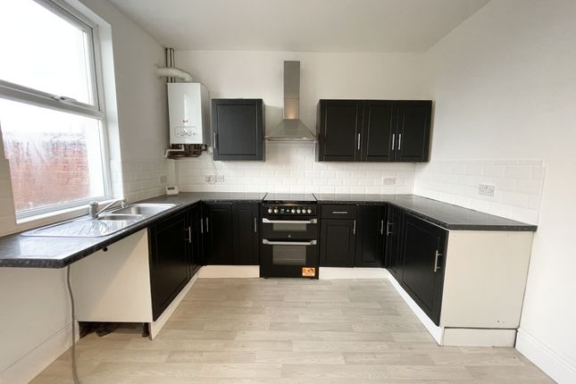 5, Butts Road, Thornton photo 3