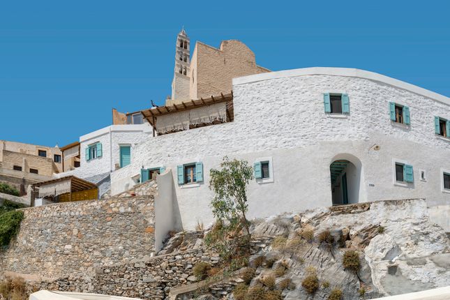 Villa for sale in Syrah, Syros, Cyclade Islands, South Aegean, Greece