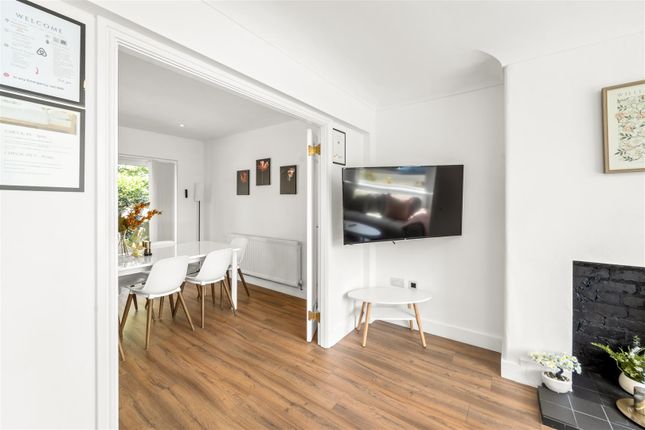 30, St. Martins Road, Sale photo 4