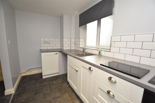 47, Station Road, Cullompton photo 4