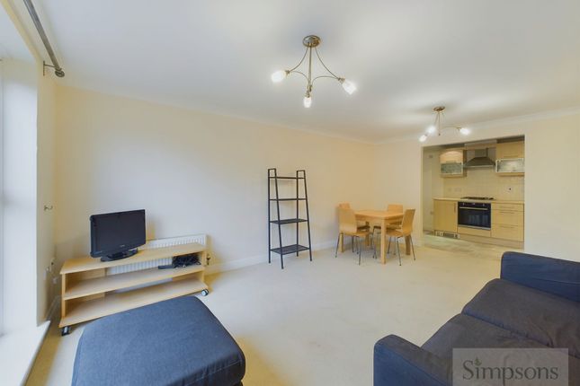 Flat for sale in Quakers Court, Abingdon