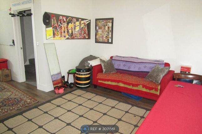 A Cann Hall Road, Leytonstone, London photo 5